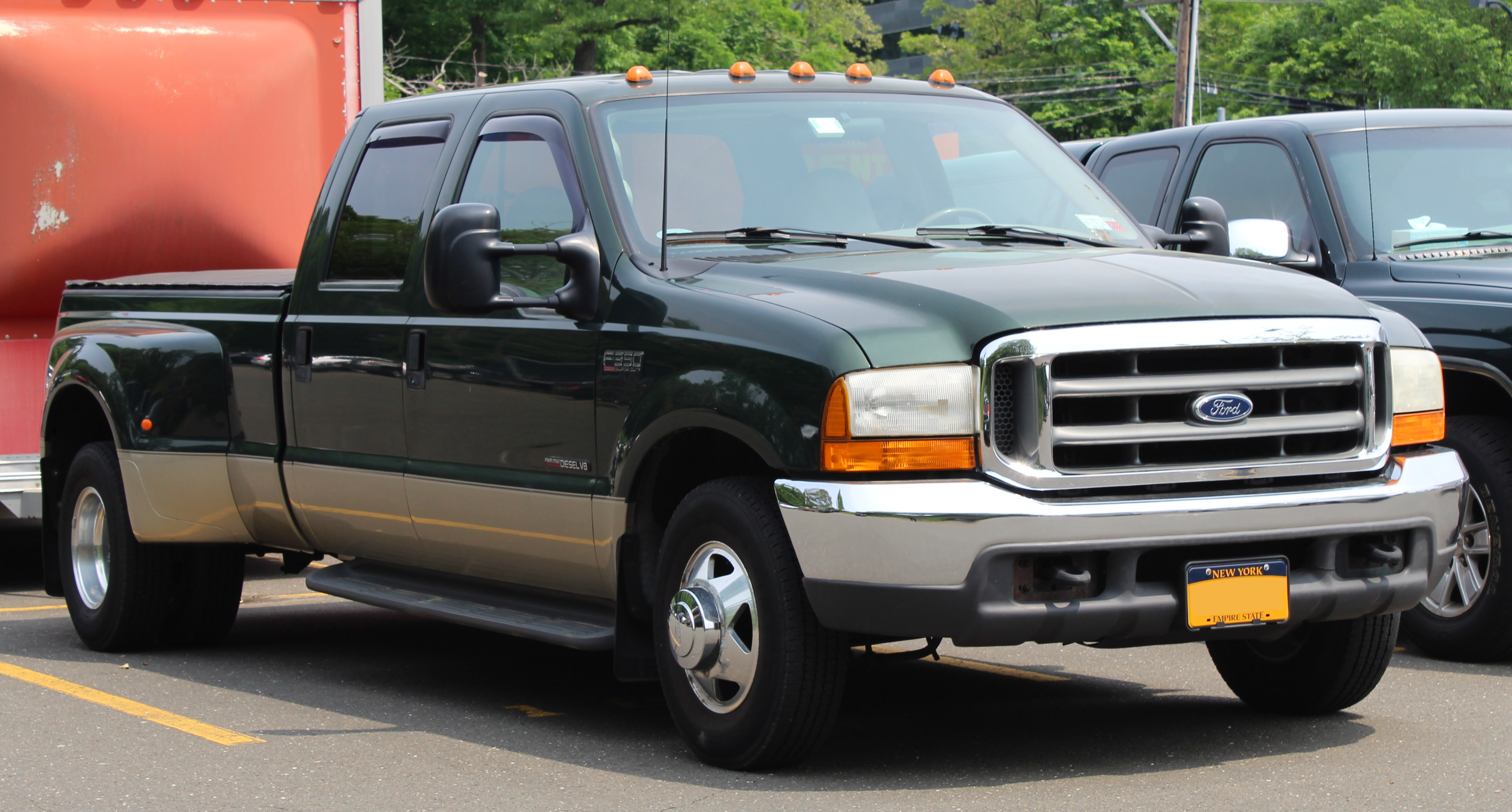 Real 2000 Ford F-350 Super Duty with a 7.3L Powerstroke diesel engine